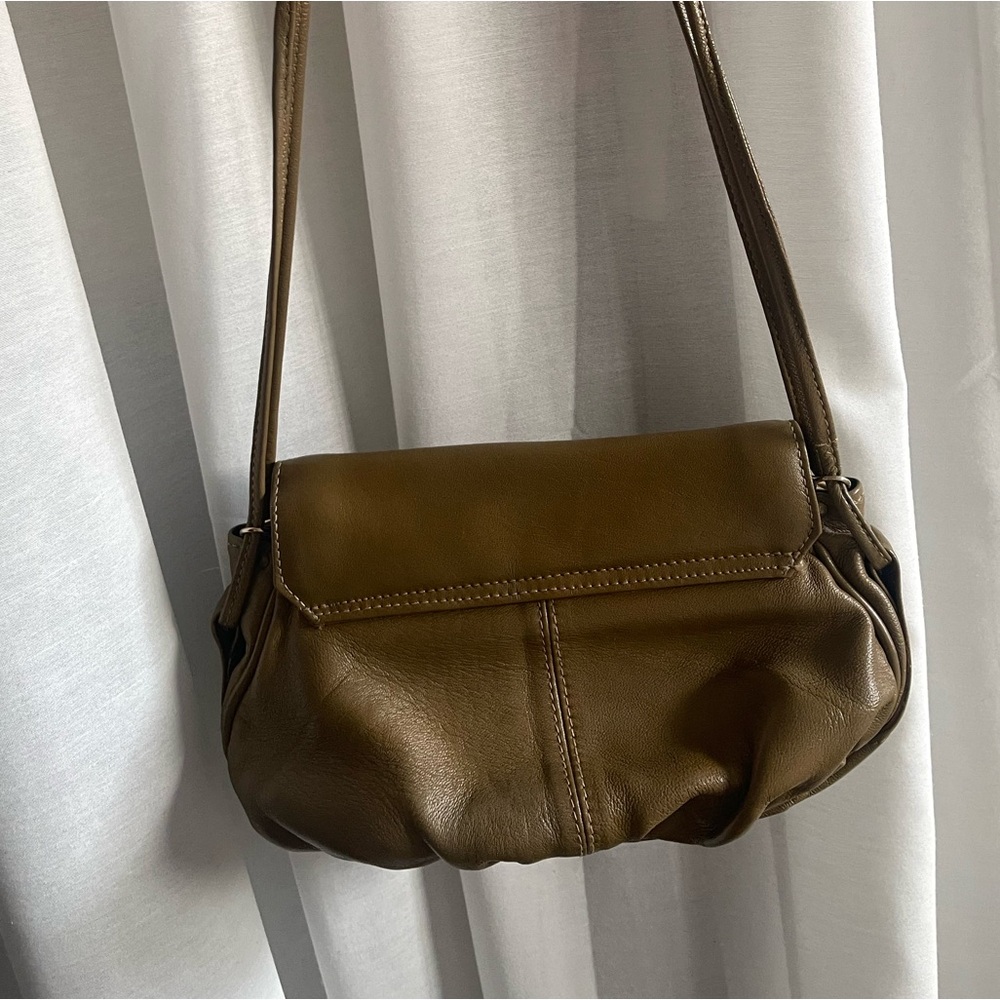 Tan Butter Soft Leather Shoulder Bag - Picture 6 of 17